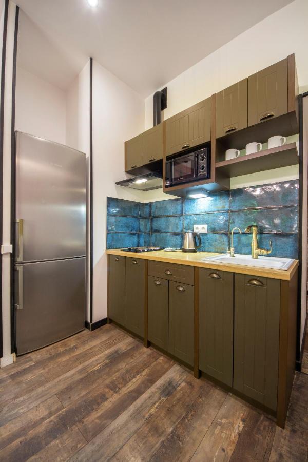 Self Check-In Apartments Near Landscape Alley Киев Экстерьер фото